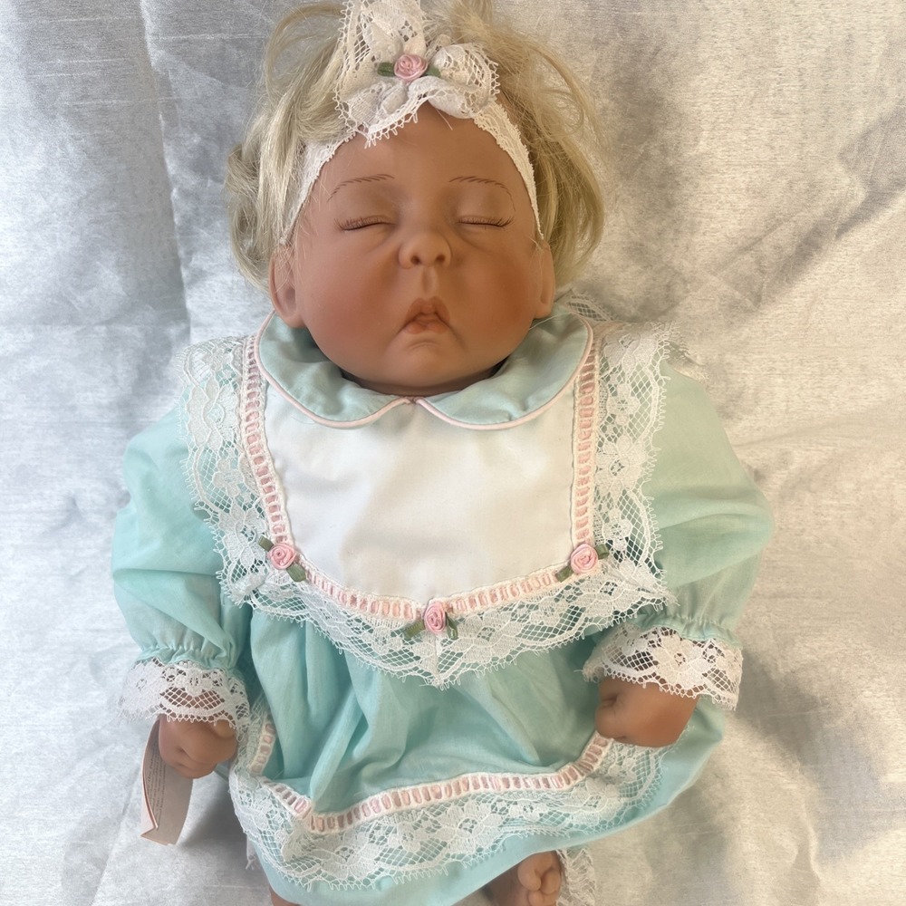 Lee Middleton Signed Vintage Vinyl Doll Cherish "Hug A Bug" 1987 Reborn Weighted